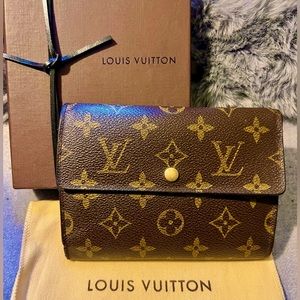 Louis Vuitton Porte Tresor Etui Papiers Trifold Wallet